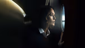 The Woman in Cabin 10 (2025) backdrop